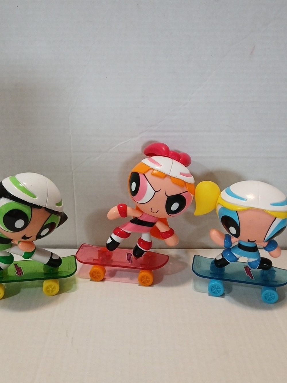 Skateboard Toy Trio – Blossom Bubbles  Buttercup POWERPUFF GIRLS Playset Vintage